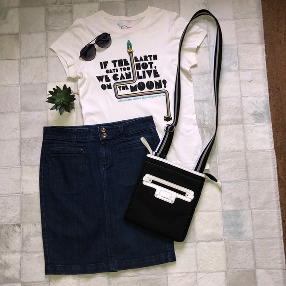 Banana Republic jeans skirt - Picture 2 of 11